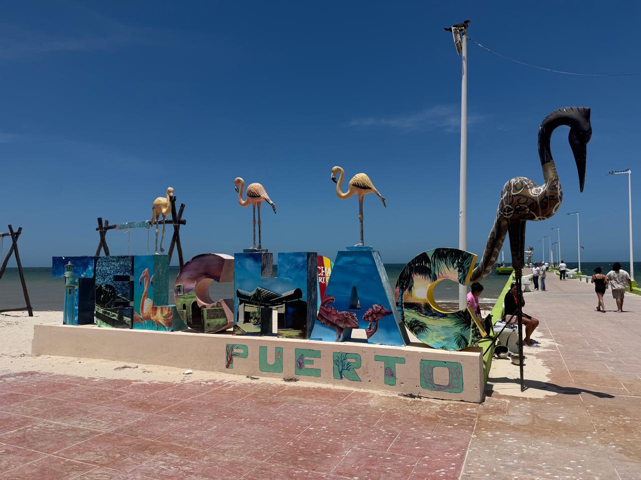Puerto Telchac, ubicación cercana a Playales